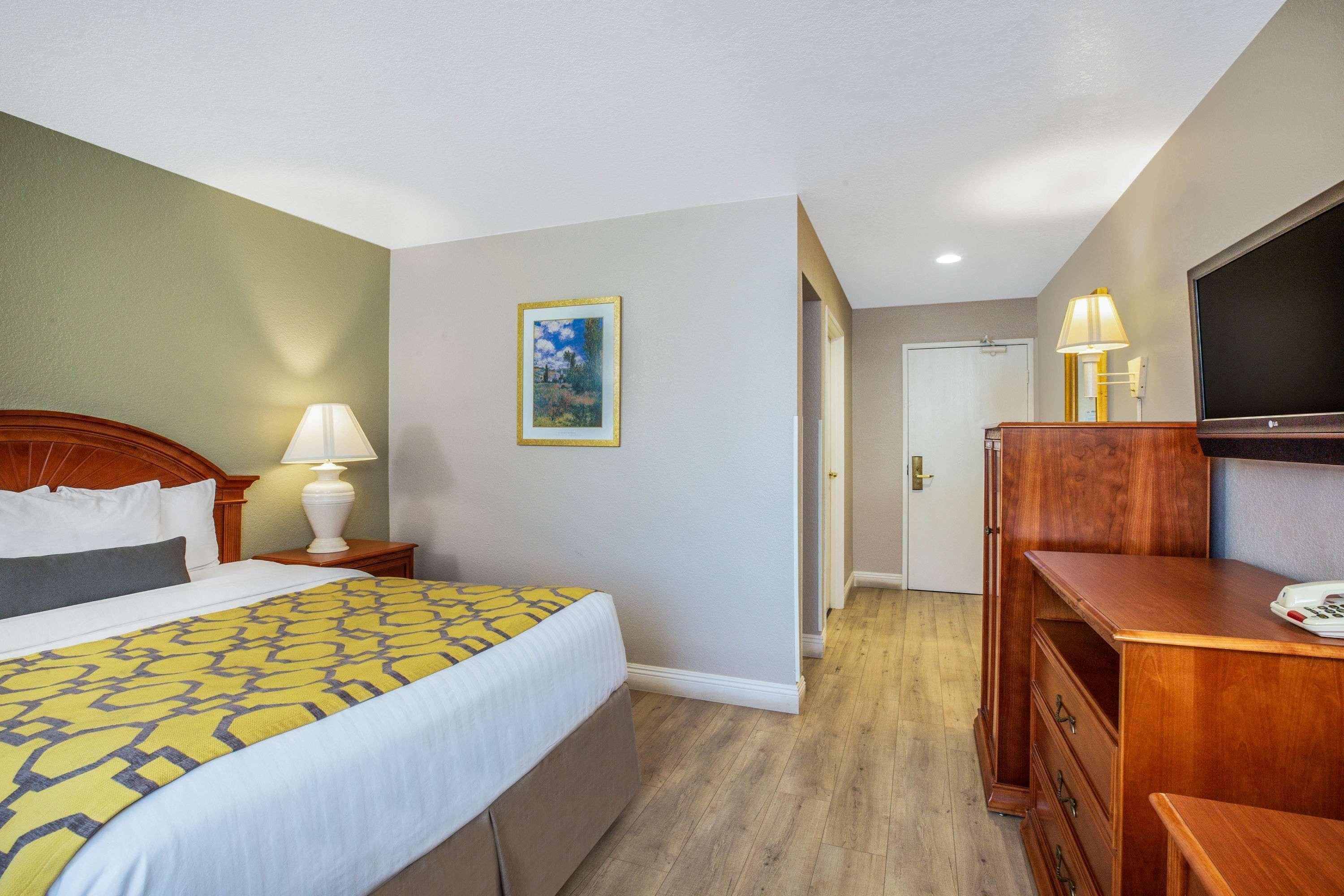 Hotel Baymont By Wyndham Tehachapi Extérieur photo
