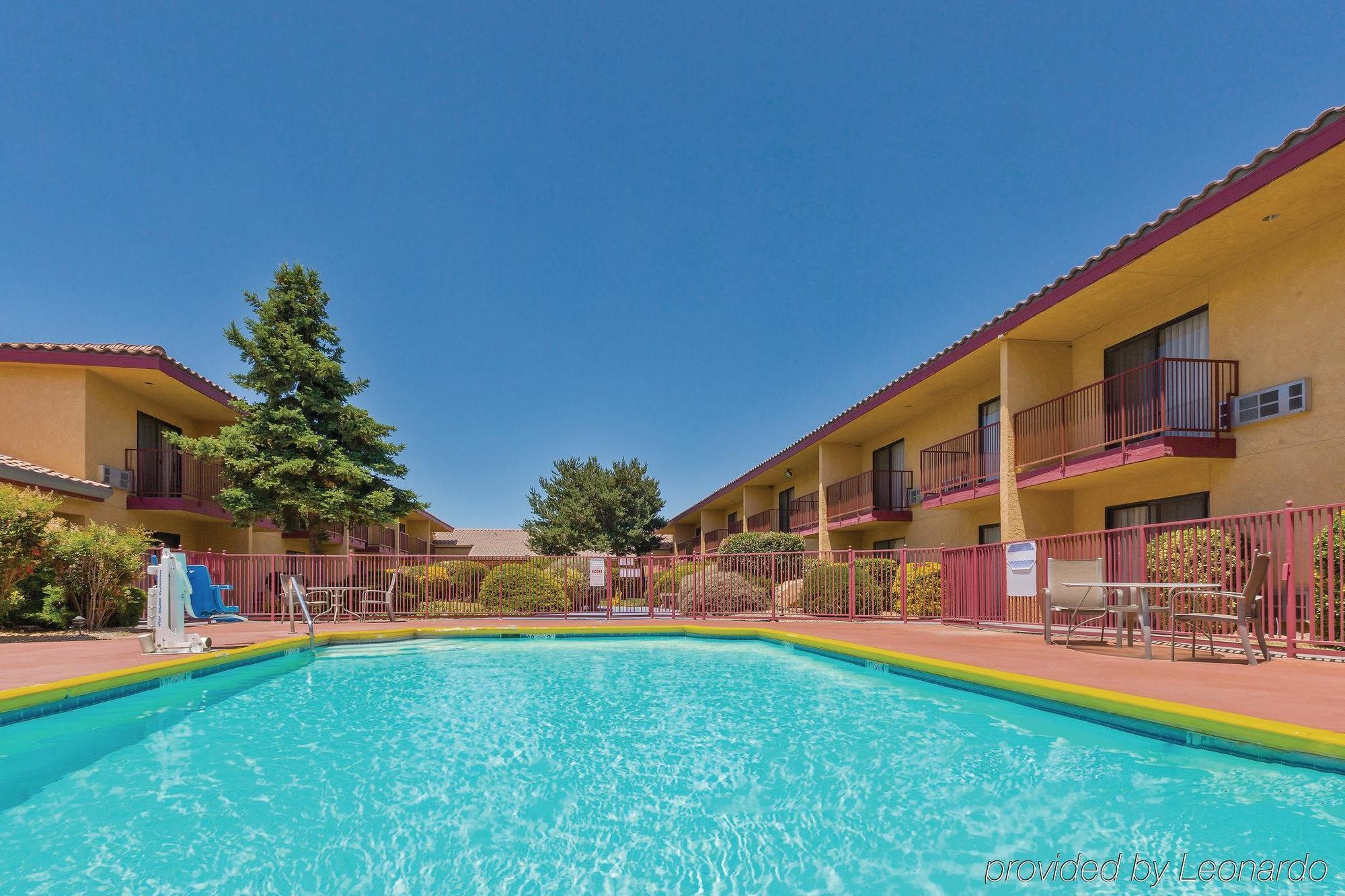 Hotel Baymont By Wyndham Tehachapi Extérieur photo