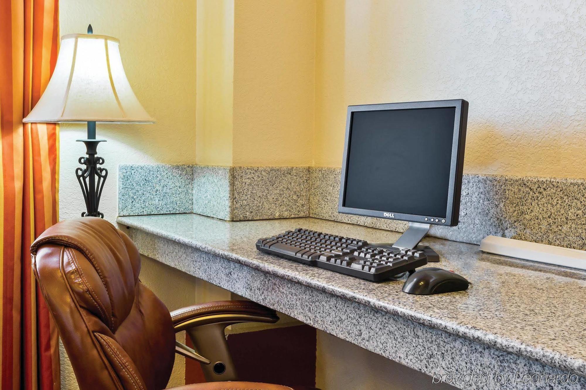 Hotel Baymont By Wyndham Tehachapi Extérieur photo